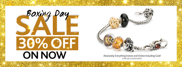 We’re officially in the holiday season! The Boxing Day Sale is on now!